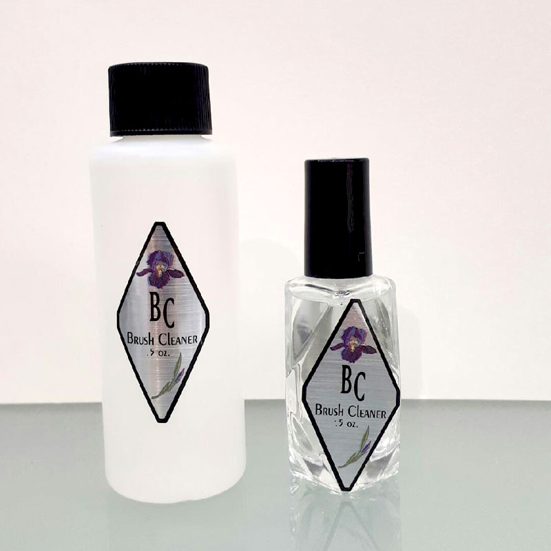 GLITZ AND GLAMOUR Brush Cleaner