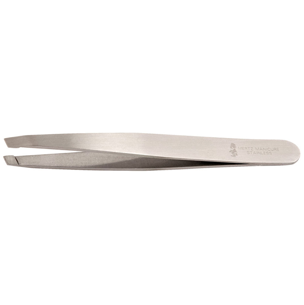 Mertz  Slanted Professional Tweezer 3 1/2 -220 RF D