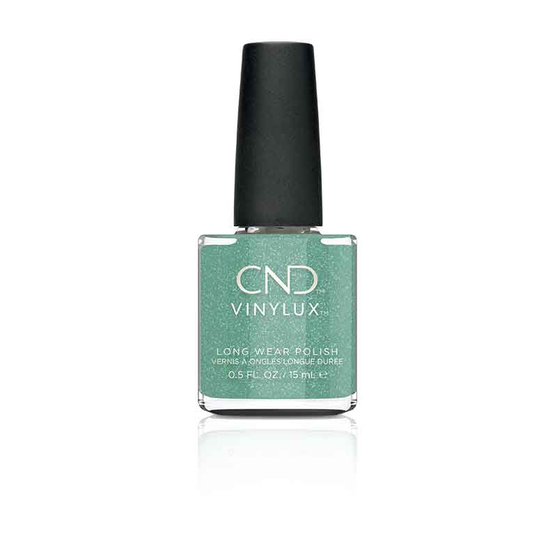 438716_CND_VY_CLASH-OUT